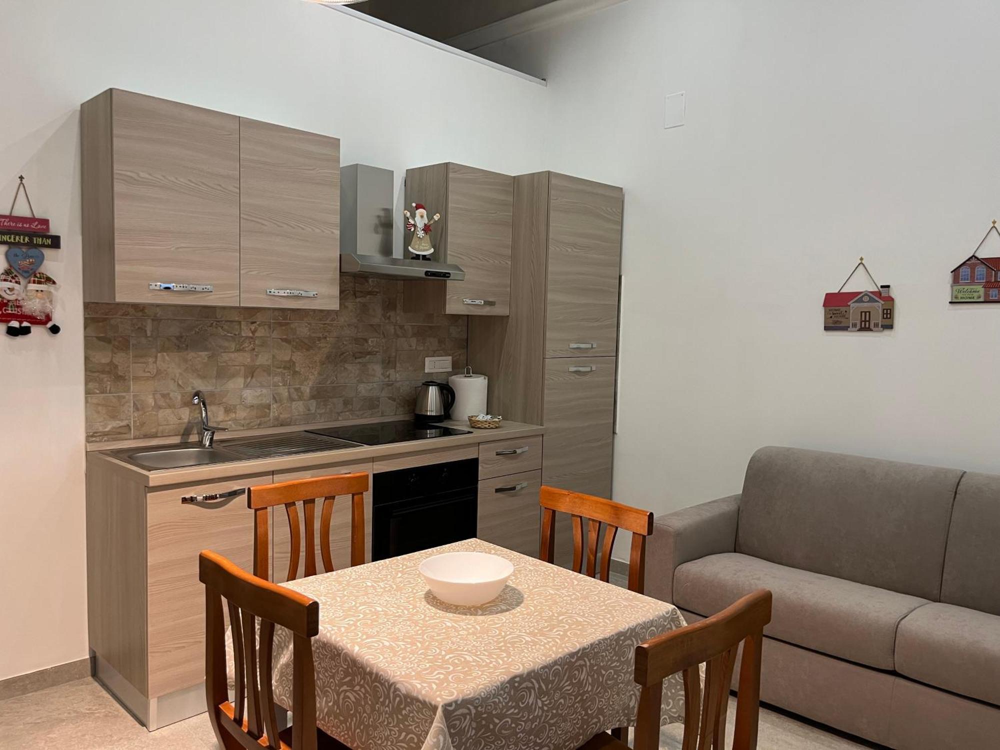 Neapolis Francy Vesuvio Affittacamere *