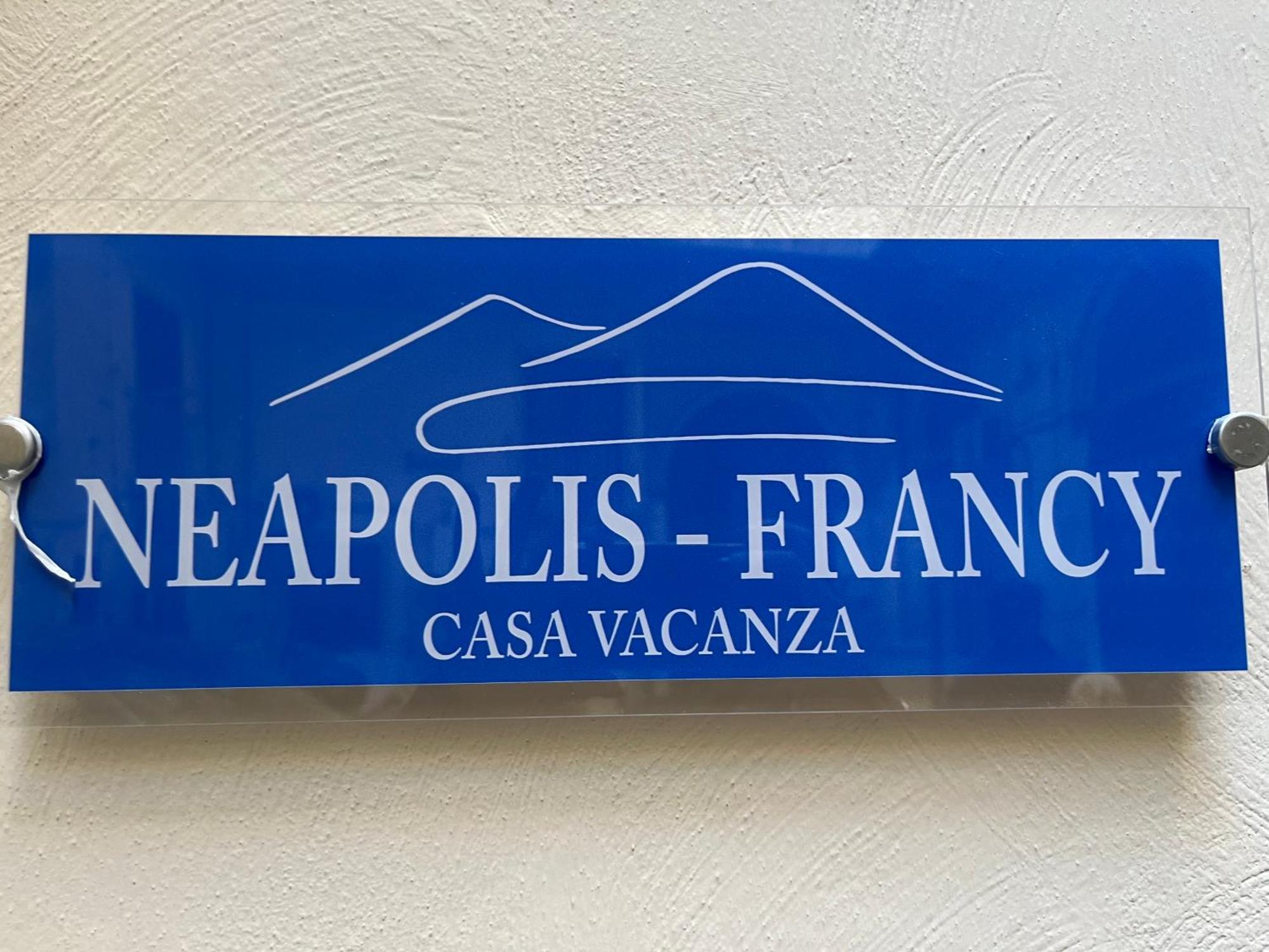Neapolis Francy Vesuvio * Napoli