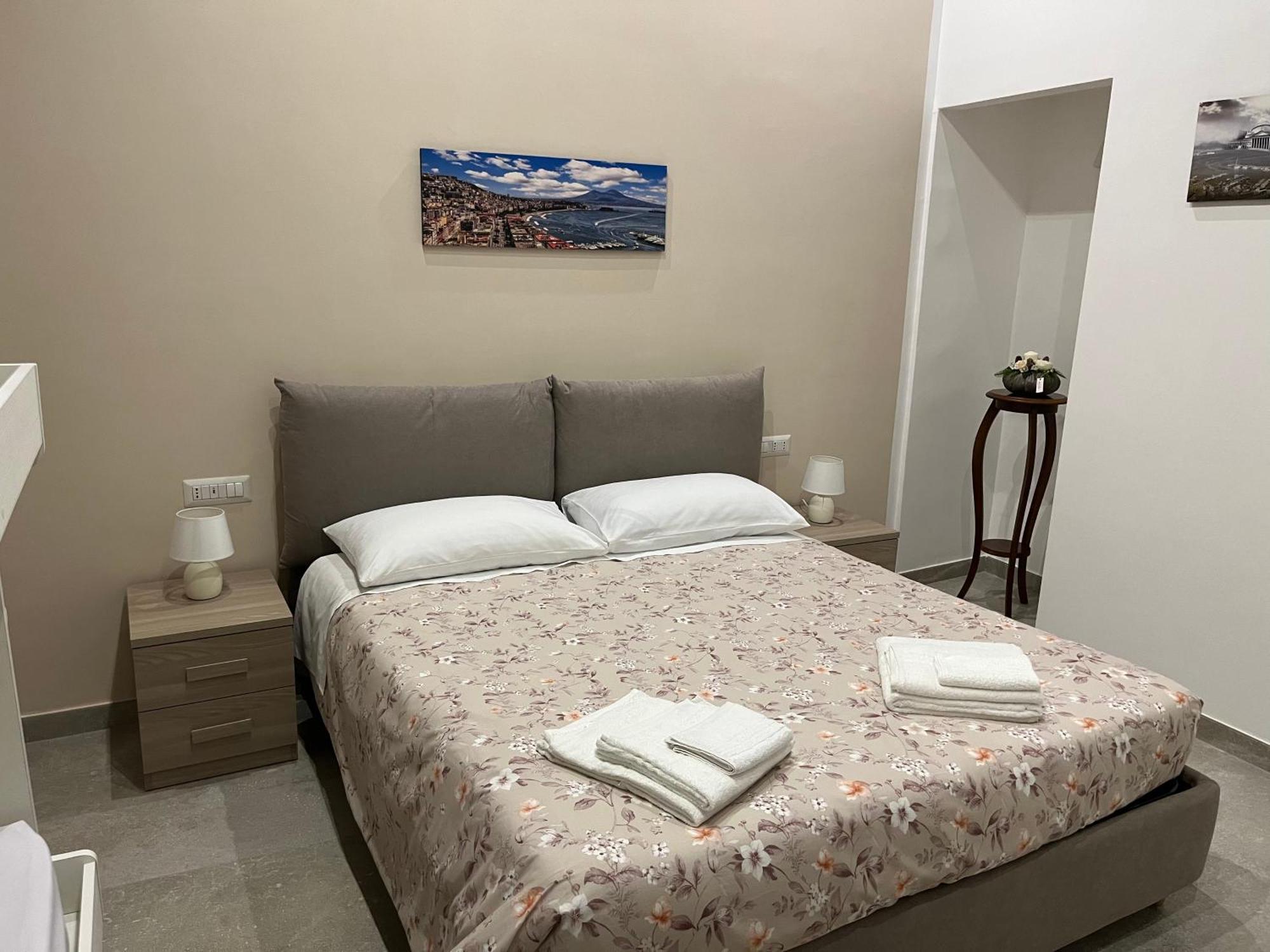 Gasthuis Neapolis Francy Vesuvio Napels