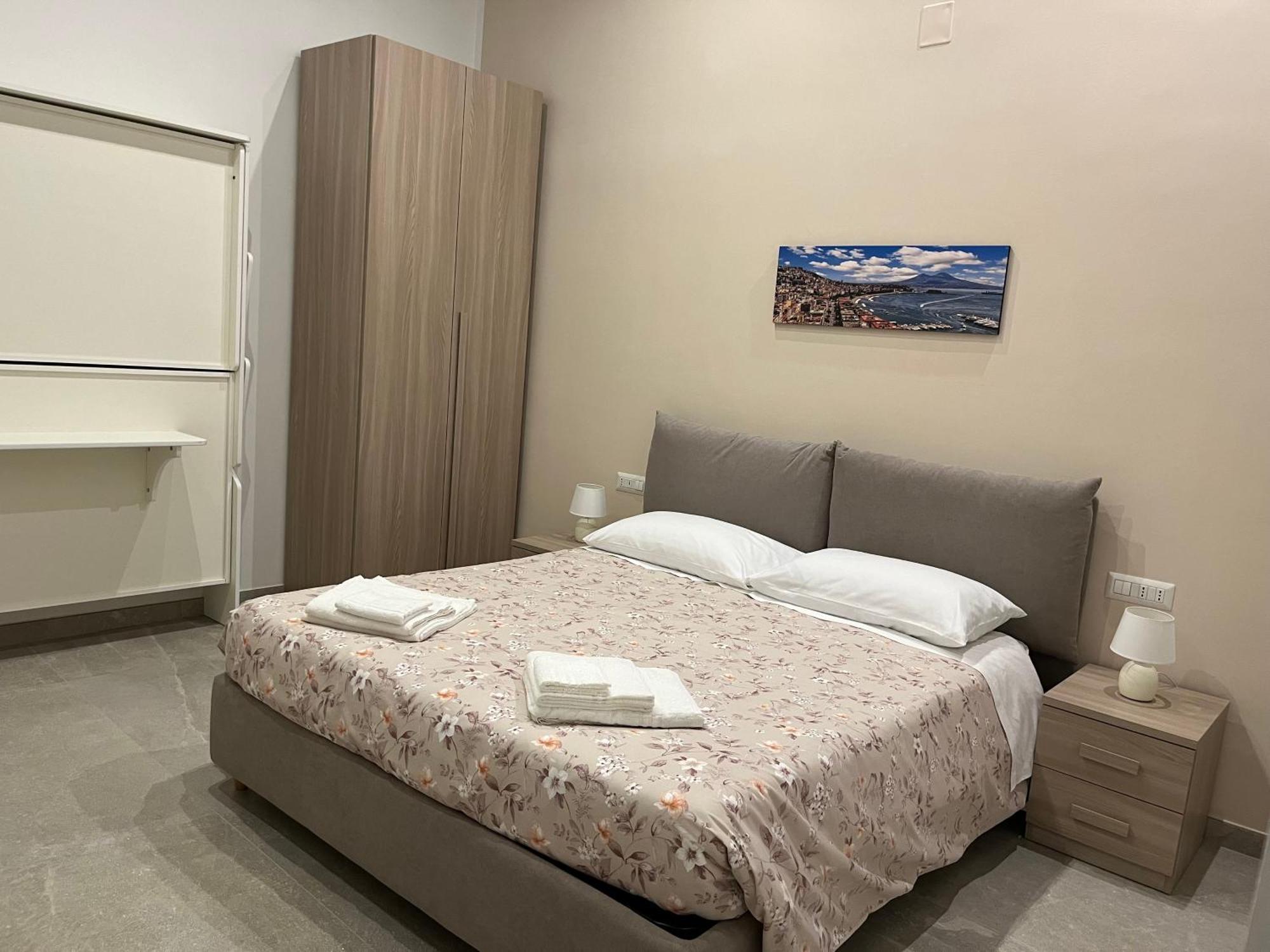 Gasthuis Neapolis Francy Vesuvio *